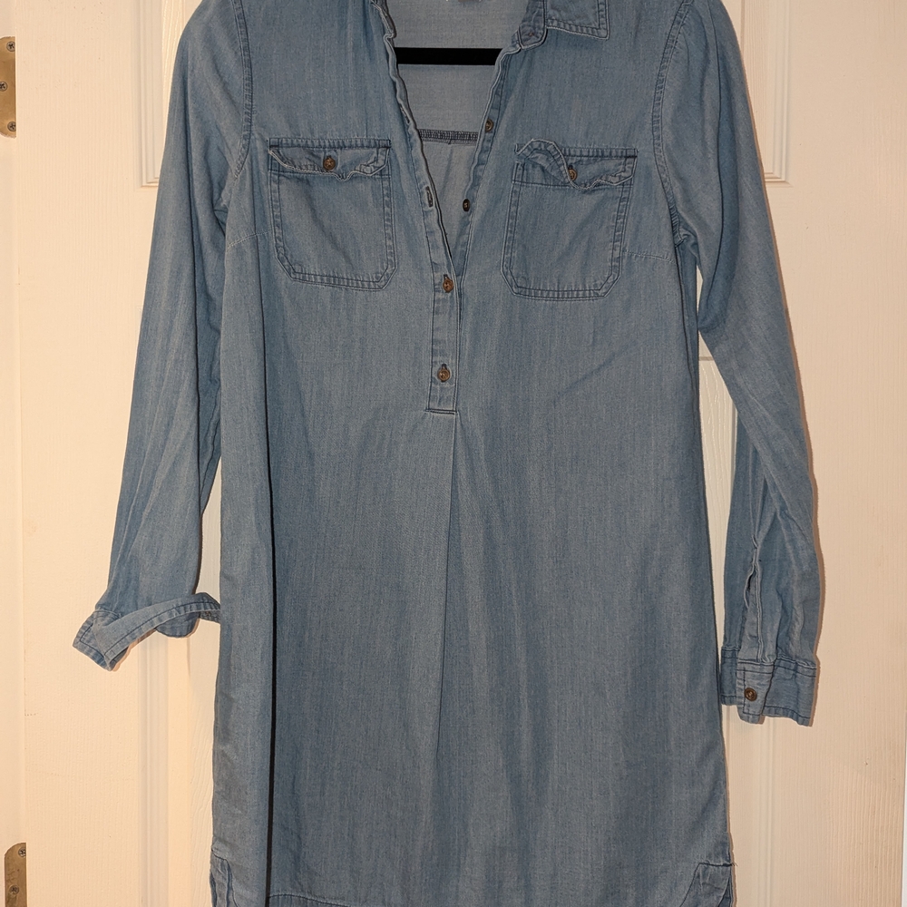 Old Navy Chambray Collared Long Sleeve Sleeve Dress